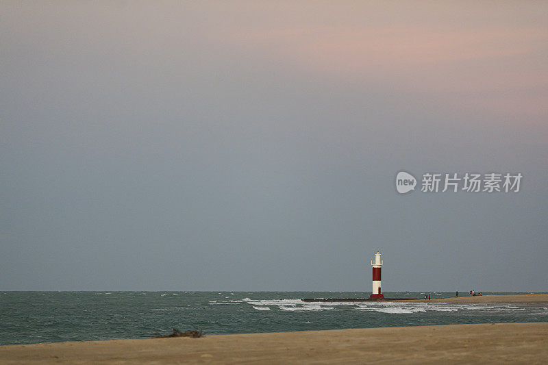 黄昏时分的Galinhos灯塔。里约热内卢巴西东北部的Grande do Norte